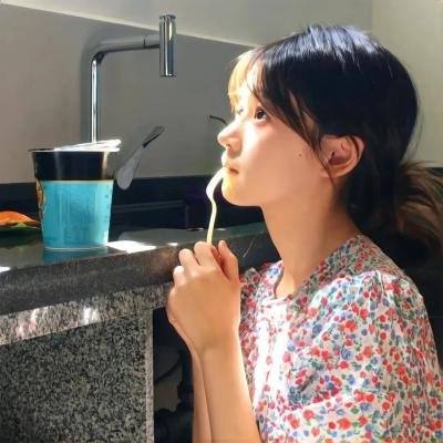 局外人:穷街陋巷